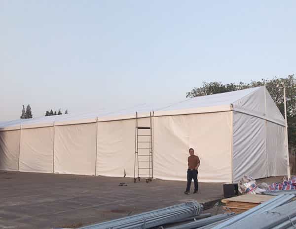 遙觀本地10x70米倉(cāng)儲(chǔ)篷房